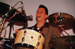 Daniel Glass : Modern Drummer