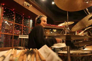 Jimmy Sanchez of Moonalice : Modern Drummer