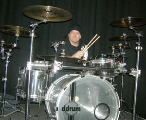 Anthony "Tiny" Biuso of T.S.O.L. : Modern Drummer