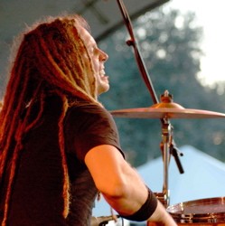 Barry Kerch of Shinedown : Modern Drummer