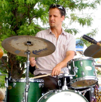 Drummer Tobias Gebb