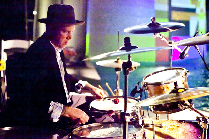 Preparing for Takeoff Jack Irons on His Current Approach to Moving