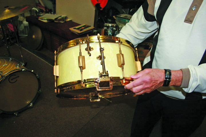 1929 Leedy Dual snare in white marine pearl finish