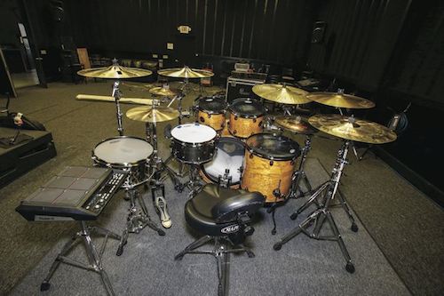 John Legend and Jill Scott’s Rashid Williams - Modern Drummer Magazine