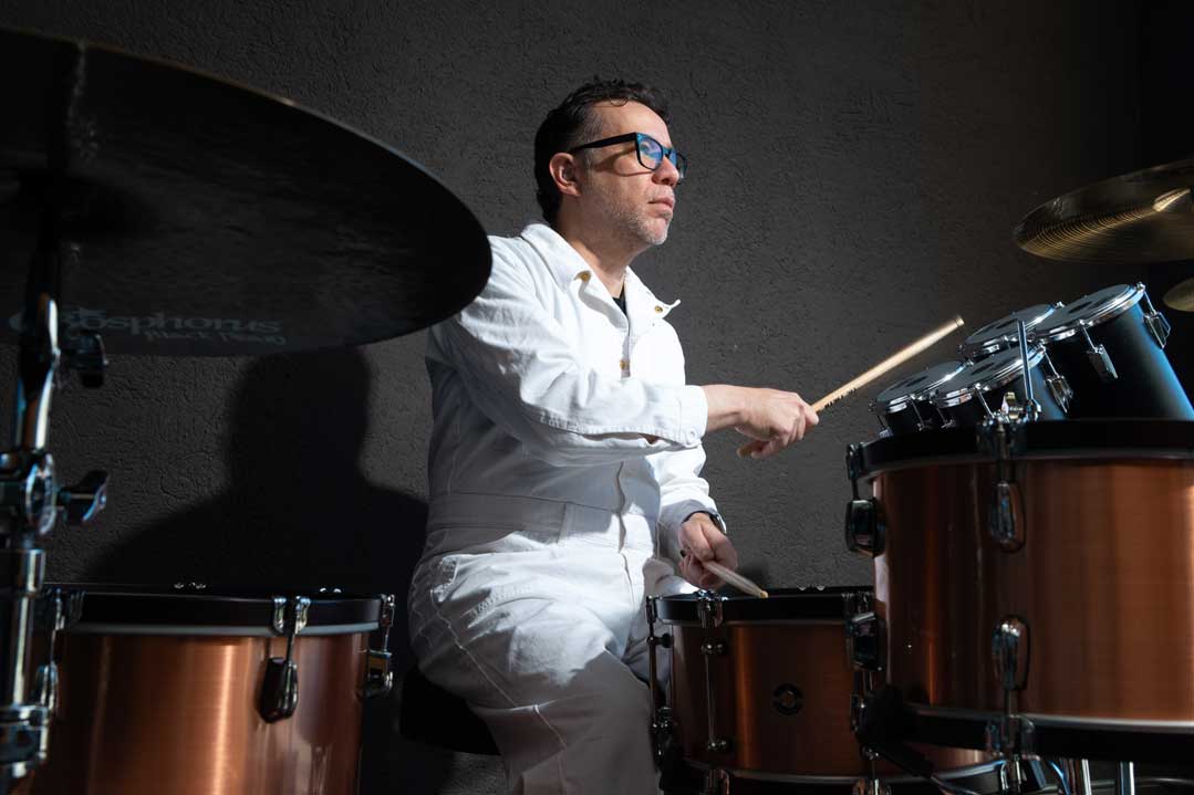 Fred Armisen - Modern Drummer Magazine - Vimarsana News
