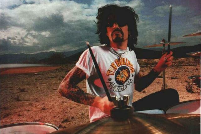 Tommy Lee - Modern Drummer Magazine