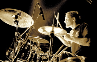 Aaron Solowoniuk of Billy Talent Tour Blog